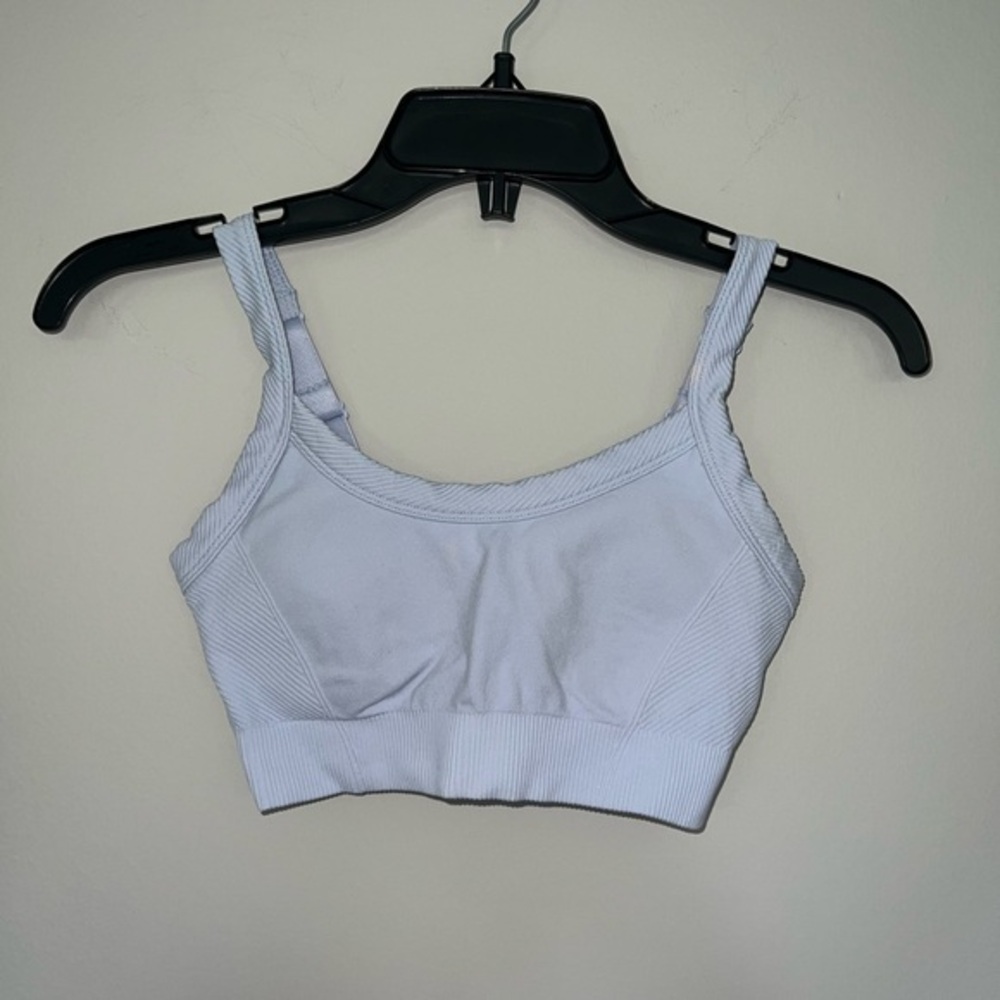Light bluish purple sports bra with padding old navy active small